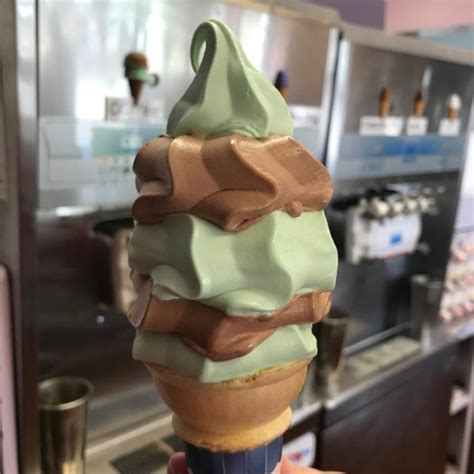 This Small Town Ice Cream Shop In New Hampshire Has The Creamiest Soft
