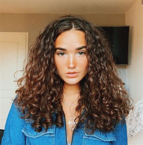 Cool Vacation Hairstyles For Curly Hair References Spagrecipes