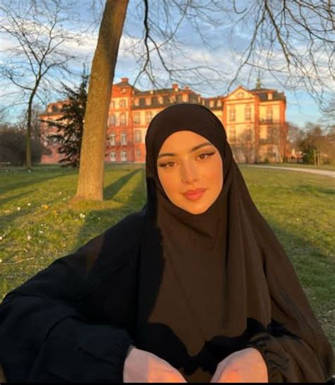 pin on hijab girls 🧕🧕🙏