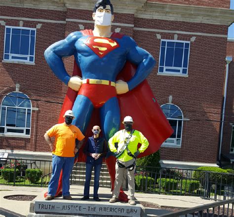 Superman And Lois Lane Statue Dc Designer Series Superman And Lois