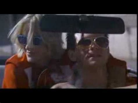 Clarence marries hooker alabama, steals cocaine from her pimp, and tries to sell it in hollywood, while the owners of the coke try to reclaim it. Movie Trailer - 1993 - True Romance - YouTube