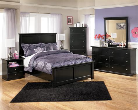 Page 2 | add storage space to your bedroom with a new dresser from totallyfurniture.com, browse our enormous selection today. Signature Design by Ashley Maribel Full Bedroom Group ...