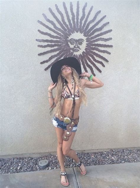Vanessa Hudgens Shows Off New Blonde Hair Extensions At Coachella Beauty News Reveal