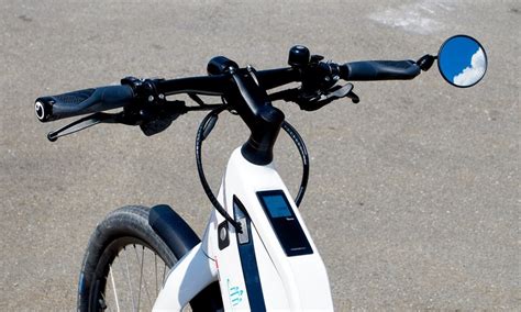 Les vélos pliants électriques offrent les mêmes prestations qu'un vélo électrique classique, tout en présentant le bénéfice de la compacité. Vélo électrique pliable et léger : comparatif, avis, test ...