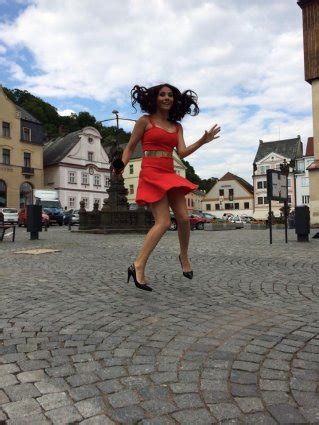 She has been married to rené decastelo since august 22, 2009. Eva Decastelo - Kultura.cz