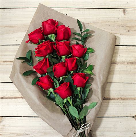 One Dozen Roses Beautiful Love Flowers Red Rose Bouquet Beautiful