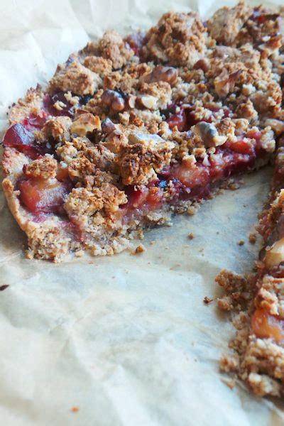 Healthy Plum Crumble Pie With Oats Beauty Bites