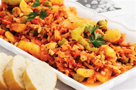 Mojar con caldo, salar y llevar al horno, por 15minutos a 220°c y después bajar la temperatura hasta terminar la cocción. Recipe For Bacalao A La Vizcaina | Dandk Organizer