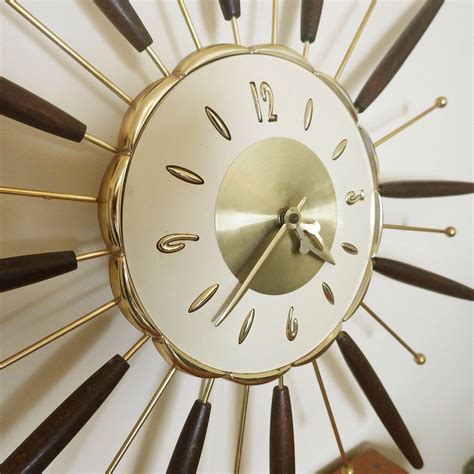 Mid Century Modern Vintage Lux Atomic Starburst Wall Clock Robert Shaw