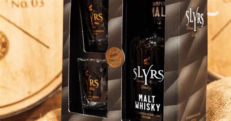 SLYRS präsentiert MALT Whisky FC Bayern München Edition in
