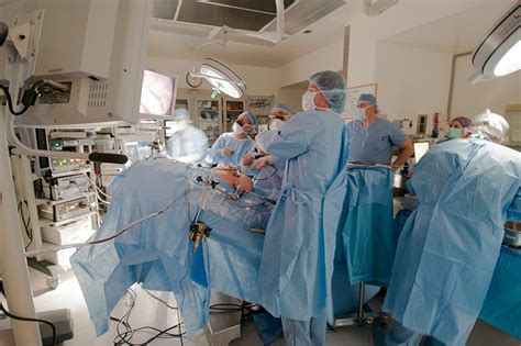 Specifically for esophagectomy, the definition of a mie includes varying thoracoscopic and laparoscopic approaches for esophageal resection based on. Minimally Invasive Esophagectomy for Cancer | Laparoscopic.MD