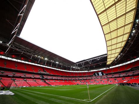 Italia vs inggris wembley stadium, london minggu 11 juli waktu setempat atau senin 12 juli pukul 02:00 dini hari wib. Laga Uji Coba Inggris Vs Italia Jelang EURO 2020 Ditunda ...