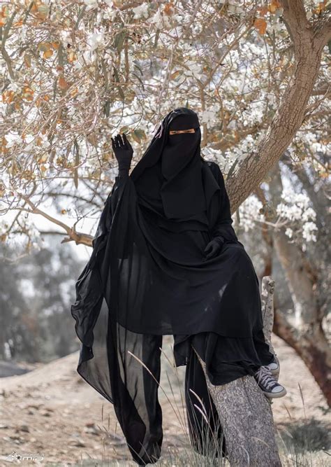Pin By Nasreenraj On Muslimah In 2020 Niqab Niqab Fashion Islamic