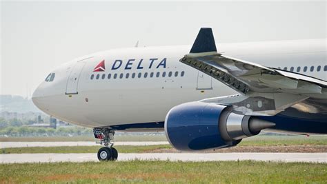 Delta A330 Delta Airbus A330 First Class Brandma