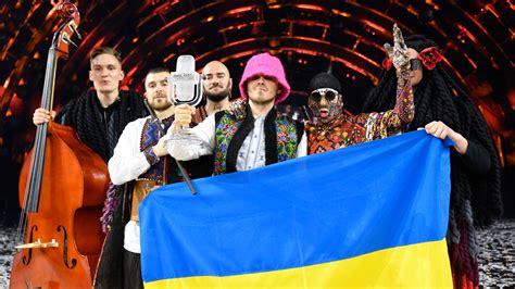 Eurovision Ukraines Kalush Orchestra Wins Amid War With Russia