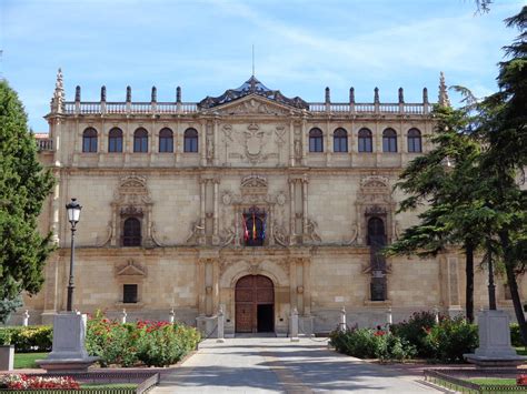 Colegio Mayor De San Ildefonso Alcalá De Henares 1499 Structurae