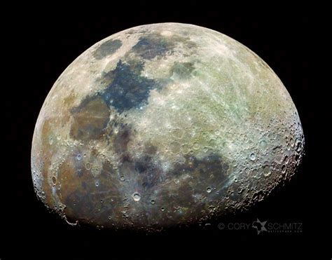 How To Find The Secret And Subtle Color In The Moon