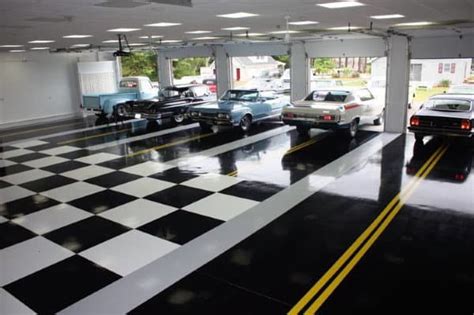 90 Garage Flooring Ideas For Men Paint Tiles And Epoxy Coatings