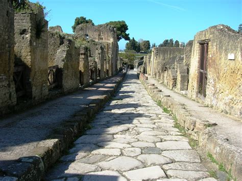 Ercolano, forzato l'ingresso degli Scavi | Roma