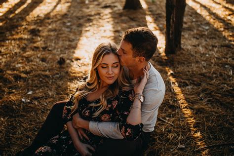 Columbus Ohio Forest Golden Hour Engagement Photos Shelby And Riley — Christina And Jeremiah