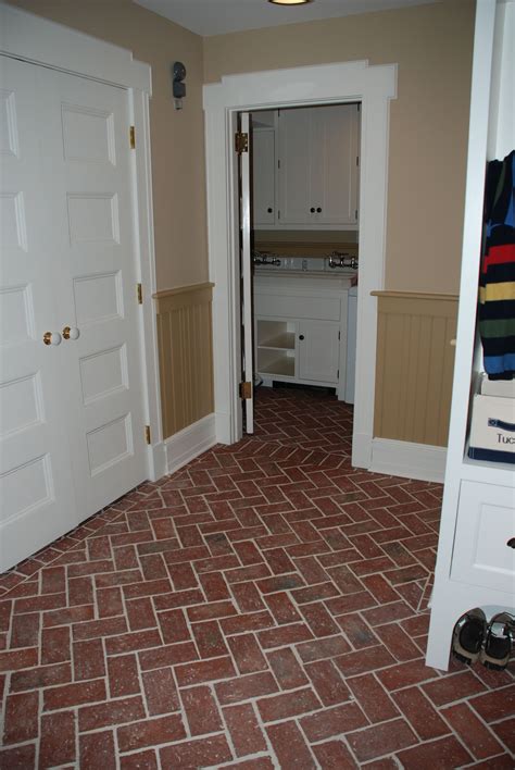 Traditional Antique Brick Tile Mudroom Floor Marietta Color Mix With