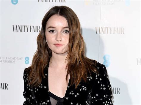 Kaitlyn Dever Joins George Clooney And Julia Roberts Starrer Rom Com Ticket To Paradise The