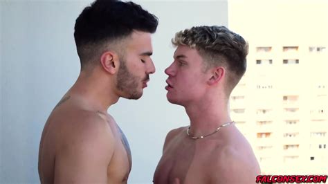 Hot Gay Sex Scene With Dean Young And Pol Prince Eporner