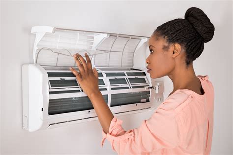Three Reasons To Hire A Professional To Handle Ac Repair House Of