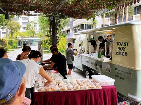 Toast Box Van Travels To Estates Around S Pore To Sell Kopi Toast