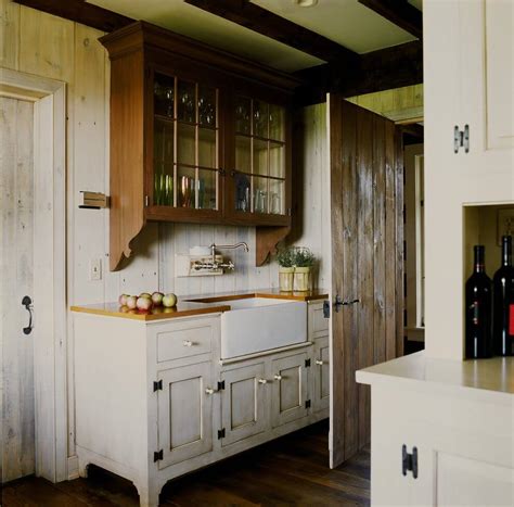 35 Farmhouse Kitchen Cabinet Ideas To Create A Warm And Welcoming Kitchen Design In Your Home