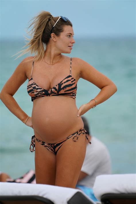 Pregnant SAMANTHA HOOPES In Bikini At A Beach In Miami 05 12 2019