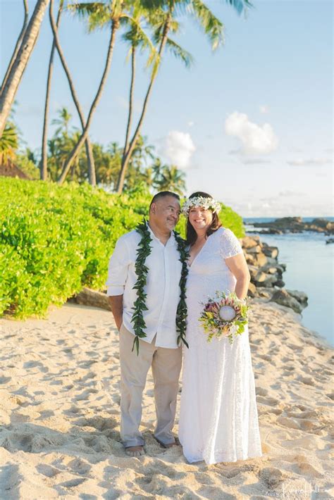 Secret Ceremony ~ Michelle And Mikes Paradise Cove Oahu Elopement