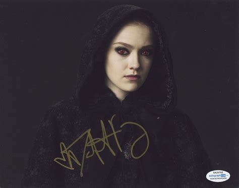Twilight Volturi Jane Dakota Fanning Autographed Signed X Photo Acoa