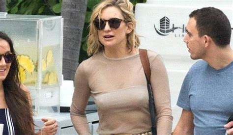 Kate Hudson Pokies In Miami The Nip Slip