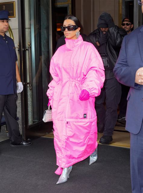 kim kardashian wore three hot pink balenciaga looks to host snl vogue