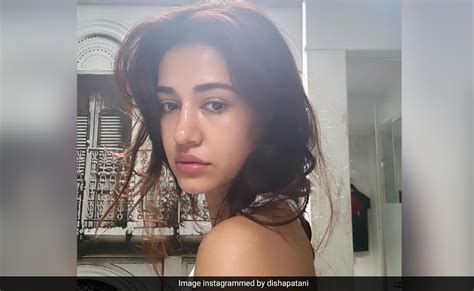 On Disha Patani S Selfies BFF Mouni Roy Left This Comment