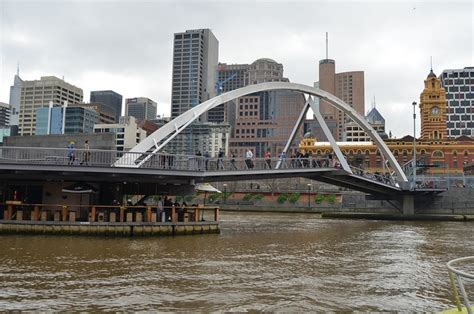 Southgate Bridge In Melbourne Australia Melbourne Australia Southgate