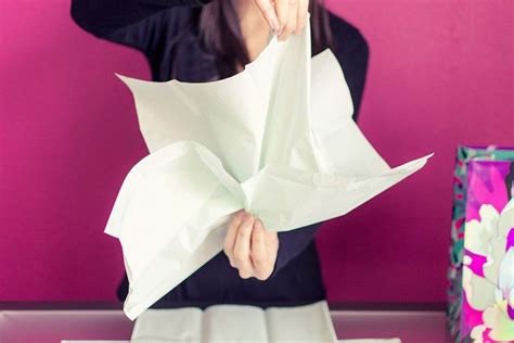 How to Put Tissue Paper in a Gift Bag | Gift tissue paper, Gift bags