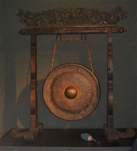 Gong Ageng — Música Para Ver Instrumentos Del Mundo