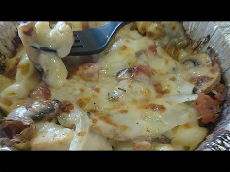 Chicken carbonara 670 calories, 35 g fat (16 g saturated, 1 g trans), 1,220 sodium, 2 g sugar, 32 g protein bacon normally makes everything better. Domino's Parmesan Bread Twists & Chicken Carbonara Is Good ...