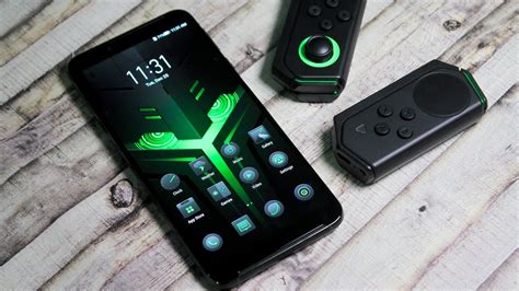 Though the xiaomi black shark helo was launched in october 2018. Hands On Xiaomi Black Shark Helo 10GB RAM - built for ...