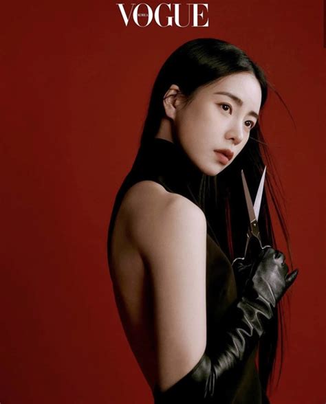 Lim Ji Yeon Din Drama ‘the Glory’ Devine Femeia Fatală în Noul Pictorial Pentru Vogue Korea K