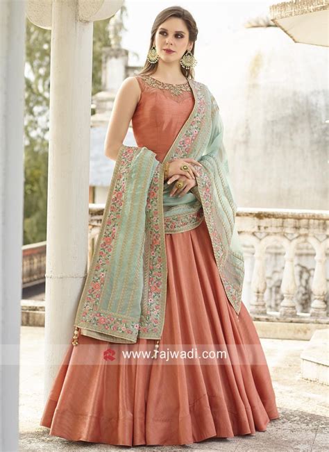 Get suit dupatta at best price with product specifications. Readymade Plain Anarkali suit with Dupatta