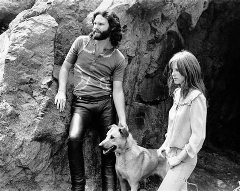 Some Rare Pictures Of Jim Morrison With Girlfriend Pamela Courson