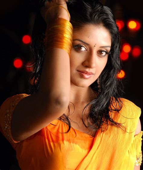 awesome vimala raman in amazing yellow saree indian actress photos south indian actress