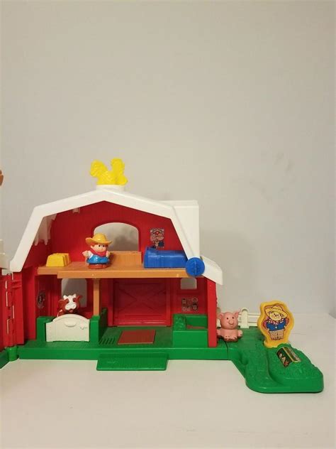 Vintage Fisher Price Little People Barn Farm Musical Animal Sounds 1999