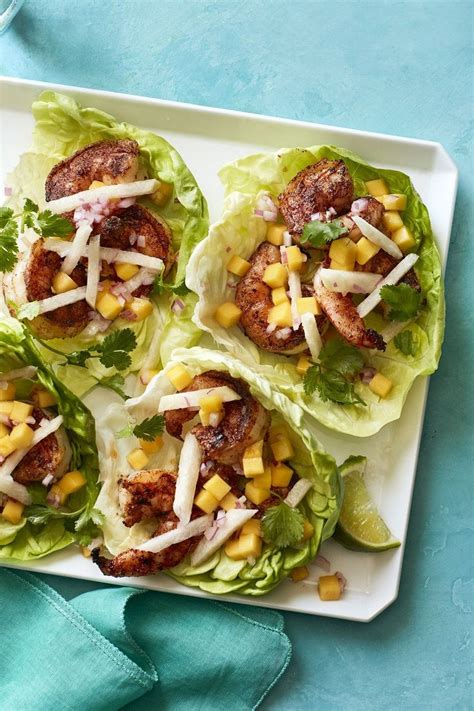 Una lista di alimenti senza carboidrati oppure che ne contengono in modo minimo e si possono facilmente trovare in supermercati e negozi specializzati ne. Cibi senza carboidrati e una ricetta con gamberetti in dei ...