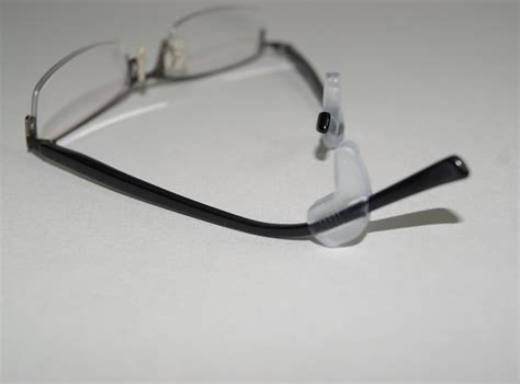The Eyeglass Retainer Blog This Is How You Properly Stop Your Glasses From Sliding Down Your Nose
