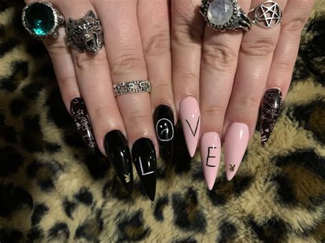 Lil Peep Nails Thegrandhighwitchx In 2020 Edgy Nails Goth Nails