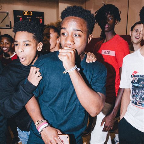 Chris paul player stats 2021. Chris Paul Dishes Out Free Pairs Of New Jordan Shoe To Houston-Area High School Basketball Teams ...